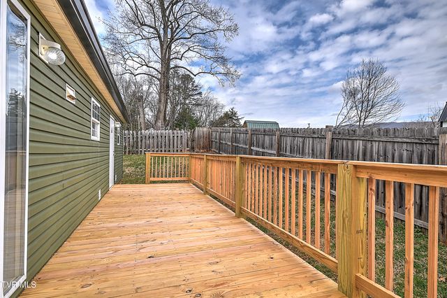 299 Roosevelt Avenue, Elizabethton, TN 37643