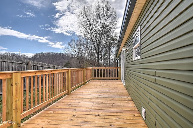 299 Roosevelt Avenue, Elizabethton, TN 37643