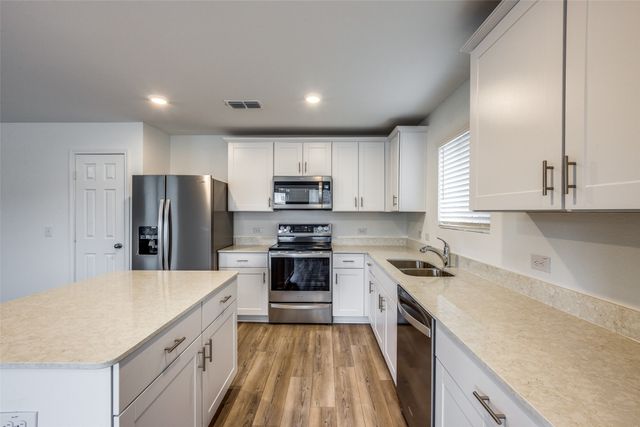 858 Breakwater Drive, Princeton, TX 75407