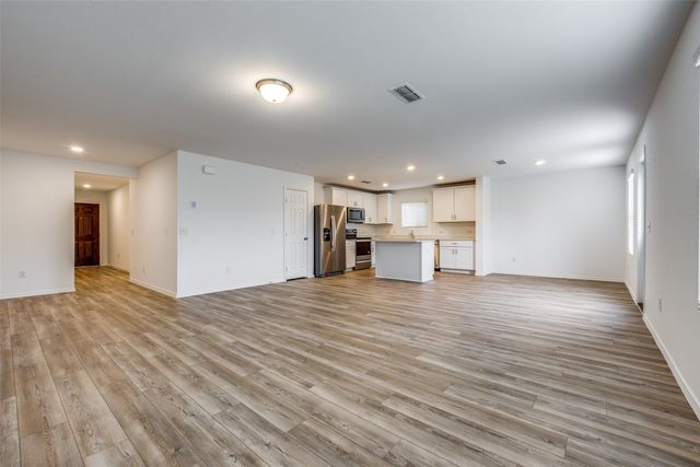 858 Breakwater Drive, Princeton, TX 75407