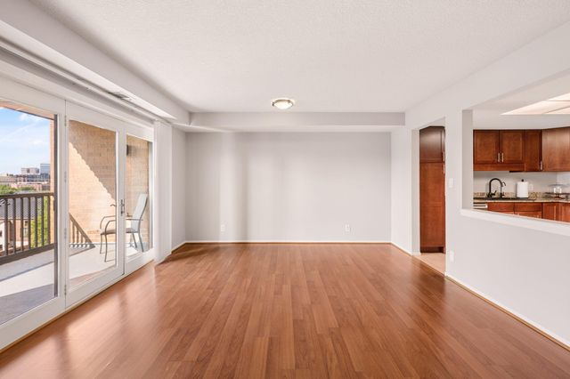 110 1st Avenue NE F704, Minneapolis, MN 55413