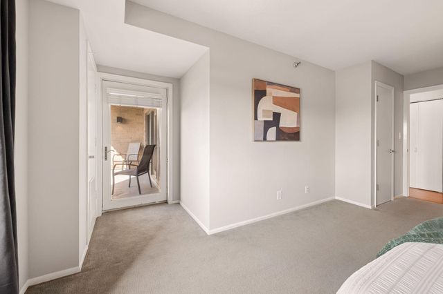 110 1st Avenue NE F704, Minneapolis, MN 55413