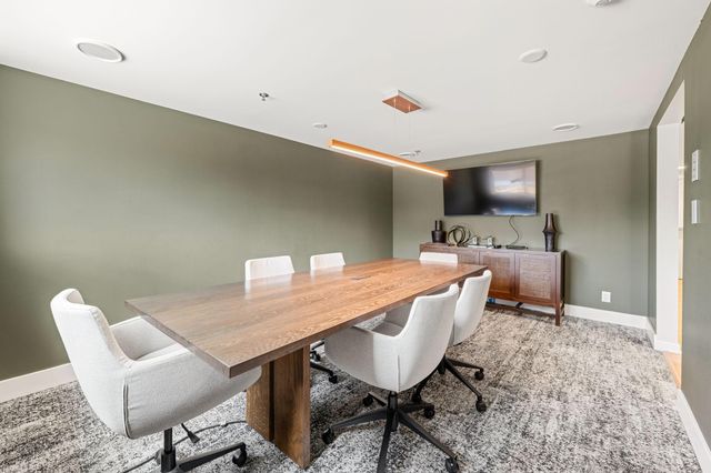 110 1st Avenue NE F704, Minneapolis, MN 55413