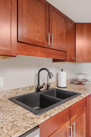 110 1st Avenue NE F704, Minneapolis, MN 55413