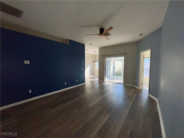 10730 Bahia Terrado CIR, Estero, FL 33928