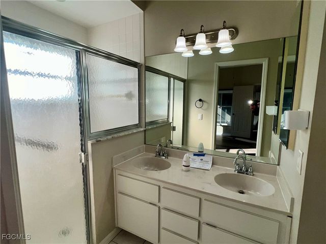 10730 Bahia Terrado CIR, Estero, FL 33928