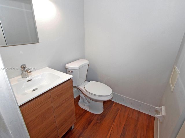 9411 SW 4th St 308, Miami, FL 33174