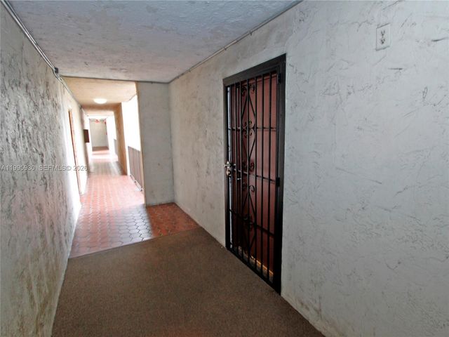 9411 SW 4th St 308, Miami, FL 33174