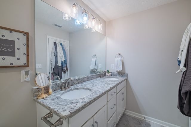 4219 Sarazen Ln, Murfreesboro, TN 37127