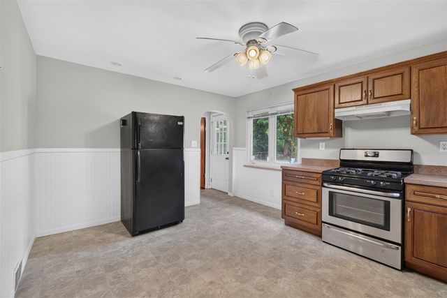 1253 Levant Street, Jackson, MI 49203