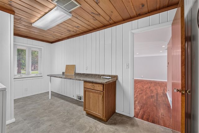 1253 Levant Street, Jackson, MI 49203