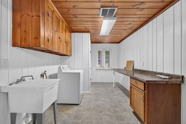 1253 Levant Street, Jackson, MI 49203