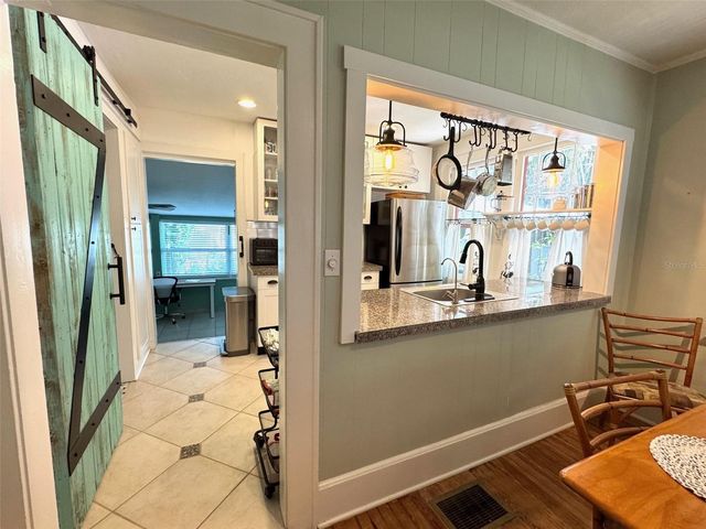 2210 14TH AVENUE W, Bradenton, FL 34205