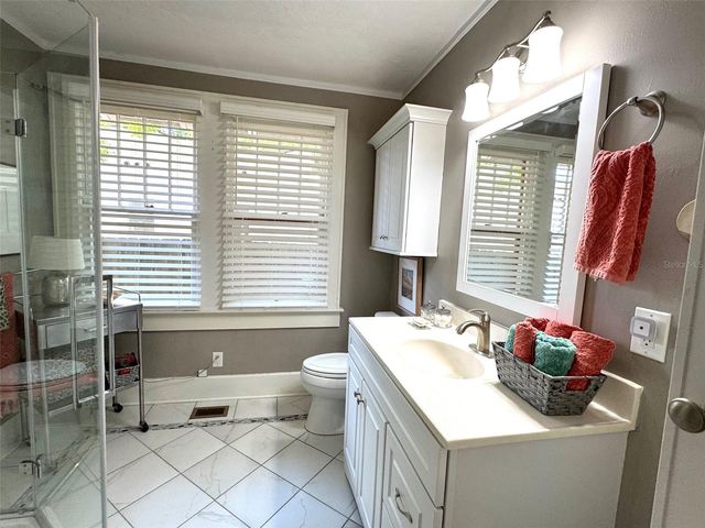 2210 14TH AVENUE W, Bradenton, FL 34205