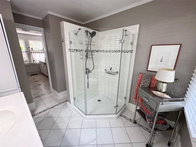 2210 14TH AVENUE W, Bradenton, FL 34205