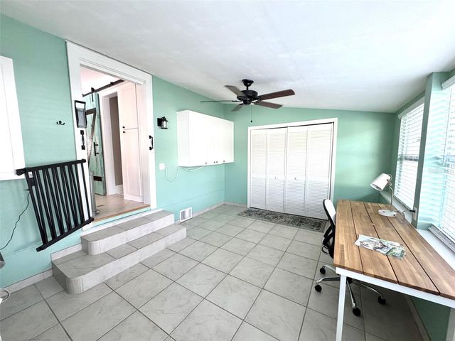 2210 14TH AVENUE W, Bradenton, FL 34205