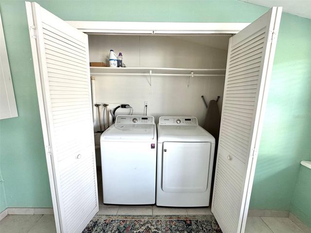 2210 14TH AVENUE W, Bradenton, FL 34205