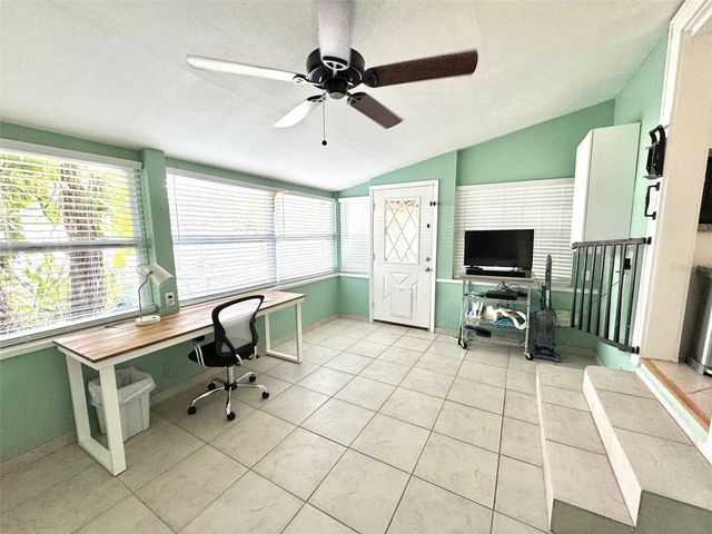 2210 14TH AVENUE W, Bradenton, FL 34205