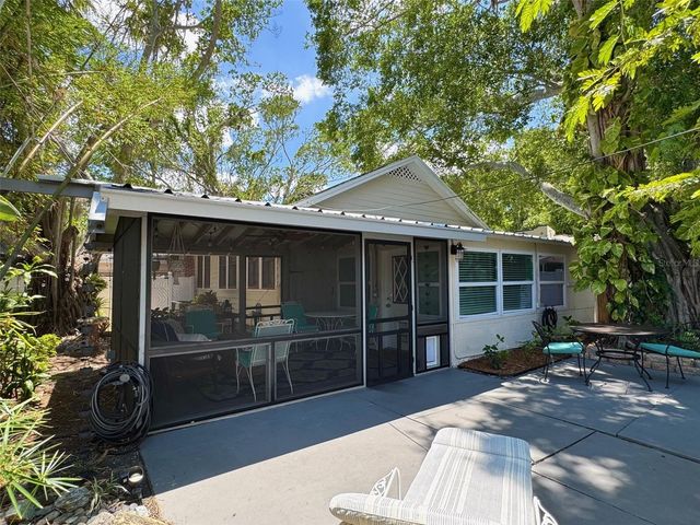 2210 14TH AVENUE W, Bradenton, FL 34205