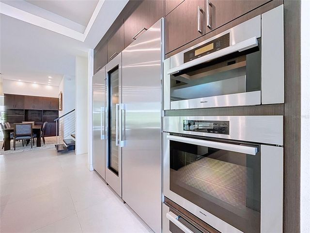 1347 HARBOR DRIVE, Sarasota, FL 34239