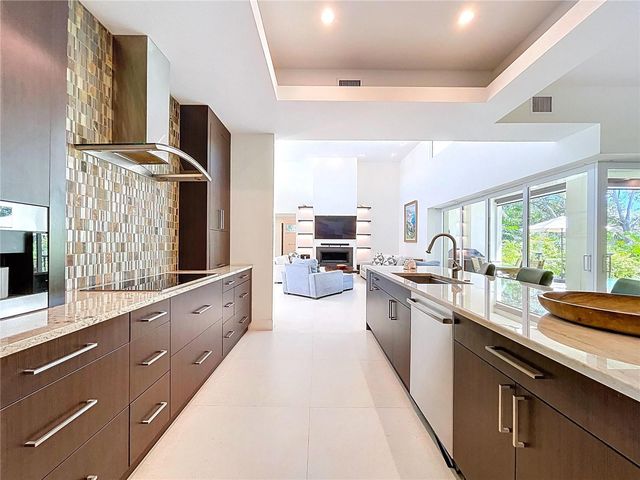 1347 HARBOR DRIVE, Sarasota, FL 34239