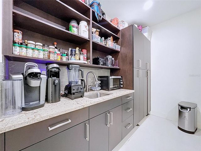 1347 HARBOR DRIVE, Sarasota, FL 34239