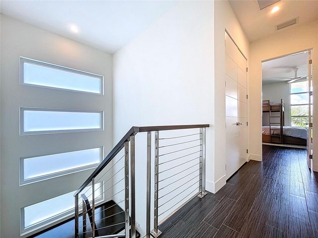 1347 HARBOR DRIVE, Sarasota, FL 34239