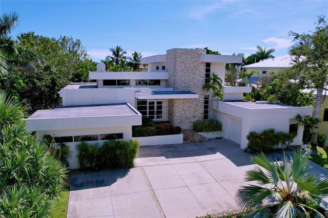 1347 HARBOR DRIVE, Sarasota, FL 34239