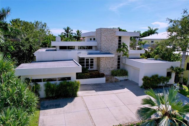 1347 HARBOR DRIVE, Sarasota, FL 34239