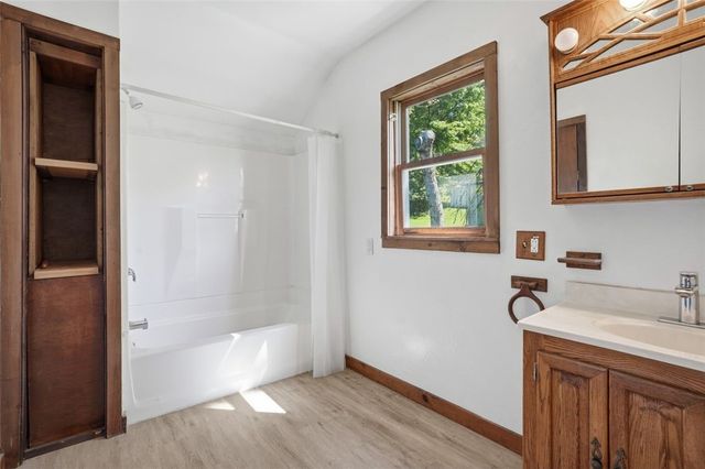 809 Frank St, West Mifflin, PA 15122
