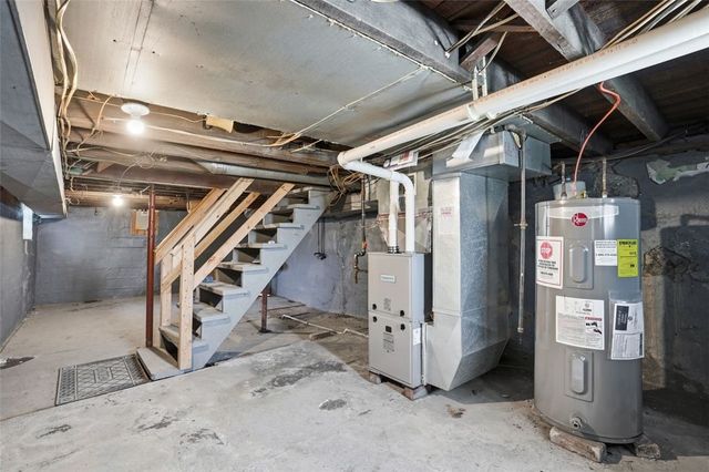 809 Frank St, West Mifflin, PA 15122