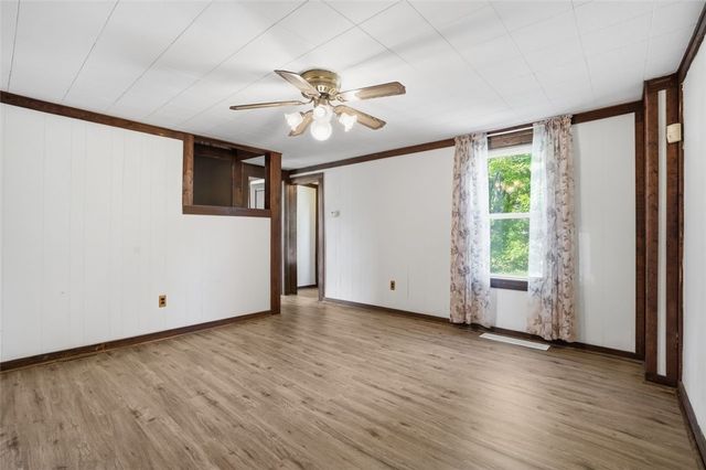 809 Frank St, West Mifflin, PA 15122