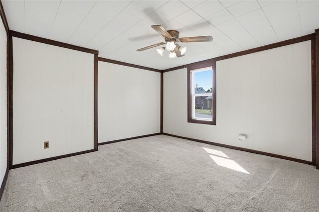809 Frank St, West Mifflin, PA 15122