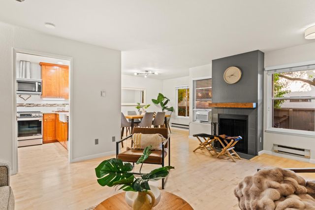 905 Apricot Avenue G, Campbell, CA 95008