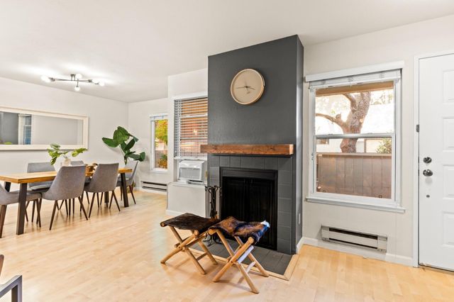 905 Apricot Avenue G, Campbell, CA 95008