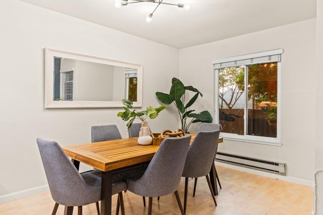 905 Apricot Avenue G, Campbell, CA 95008