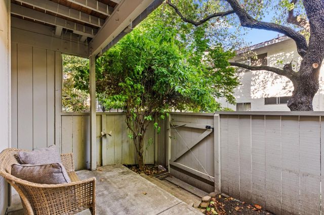 905 Apricot Avenue G, Campbell, CA 95008