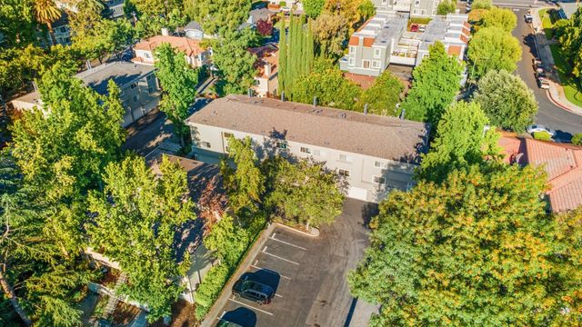 905 Apricot Avenue G, Campbell, CA 95008