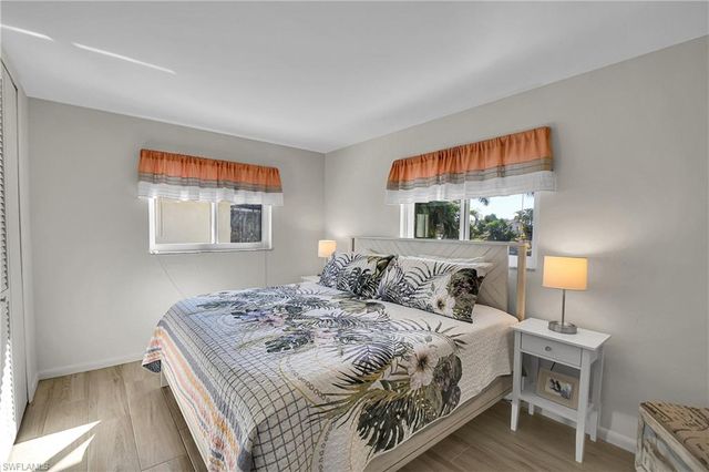 3018 SE 18th PL, Cape Coral, FL 33904