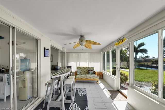 3018 SE 18th PL, Cape Coral, FL 33904