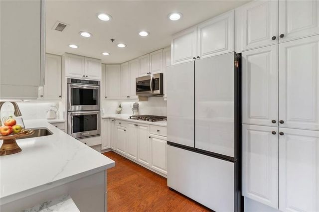 3636 Habersham Road NW 2404, Atlanta, GA 30305