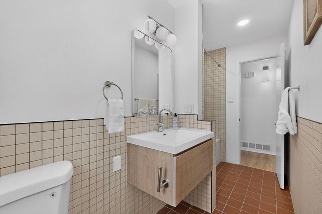 6508 Dodd Place NE, Albuquerque, NM 87110