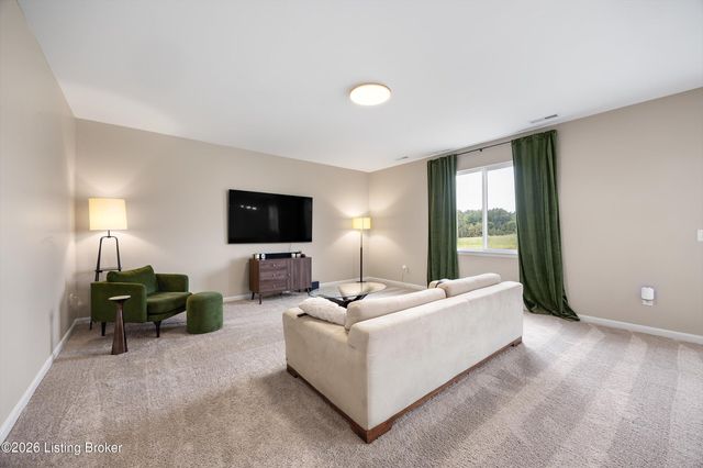 2206 Summit View Ct, La Grange, KY 40031