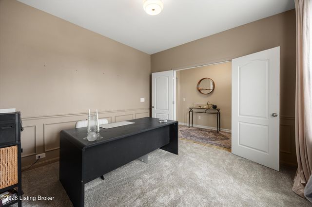 2206 Summit View Ct, La Grange, KY 40031