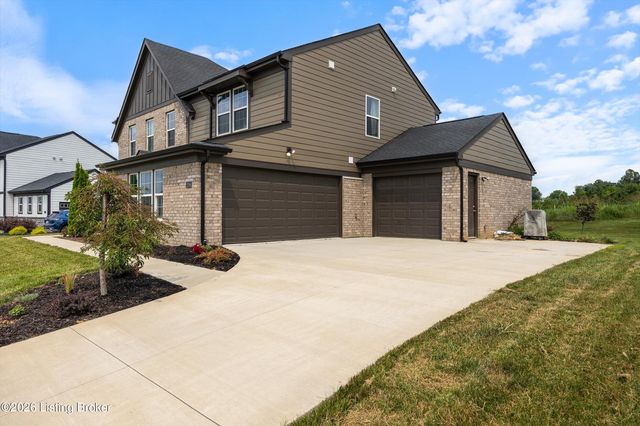 2206 Summit View Ct, La Grange, KY 40031