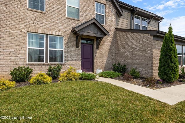 2206 Summit View Ct, La Grange, KY 40031