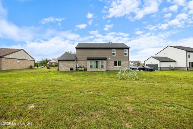 2206 Summit View Ct, La Grange, KY 40031