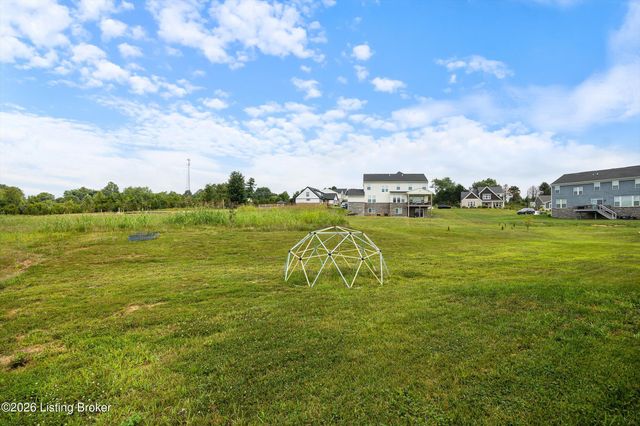 2206 Summit View Ct, La Grange, KY 40031