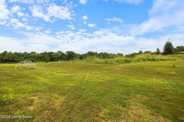 2206 Summit View Ct, La Grange, KY 40031