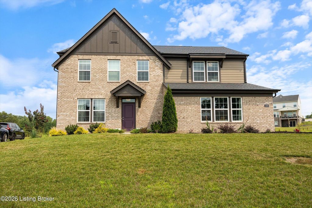2206 Summit View Ct, La Grange, KY 40031